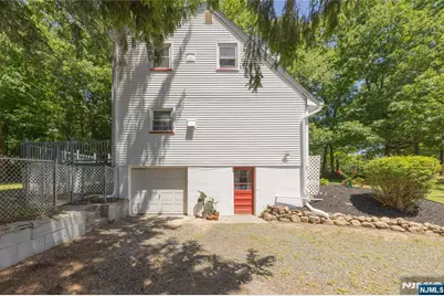 39 Broadway, West Milford, NJ 07480 - Photo 4