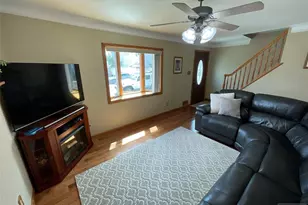 321 Thomas Ave, Lyndhurst Township, NJ 07071 - Photo 6