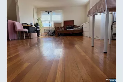 309 Hillside Avenue 6 #6, Palisades Park, NJ 07650 - Photo 4