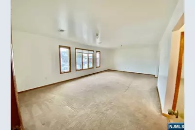 108 Biltmore Street 2 #2, North Arlington, NJ 07031 - Photo 2