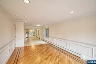 696 Undercliff Ave, Edgewater, NJ 07020 - Photo 2