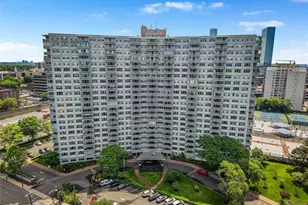 2100 Linwood Ave 3E, Fort Lee, NJ 07024 - Photo 1