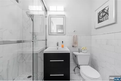 2100 Linwood Avenue 3E #3E, Fort Lee, NJ 07024 - Photo 10
