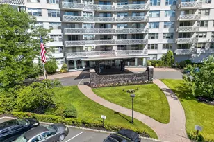 2100 Linwood Ave 3E, Fort Lee, NJ 07024 - Photo 2