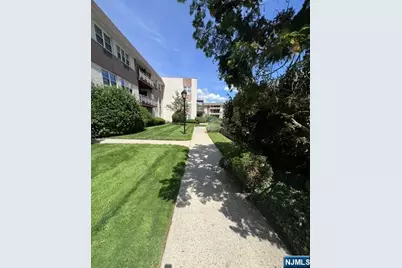 1111 River Road C8 #C8, Edgewater, NJ 07020 - Photo 16