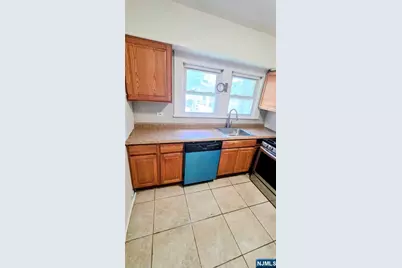 341 Dewitt Avenue 1st Floor #1st floor, Belleville, NJ 07109 - Photo 8
