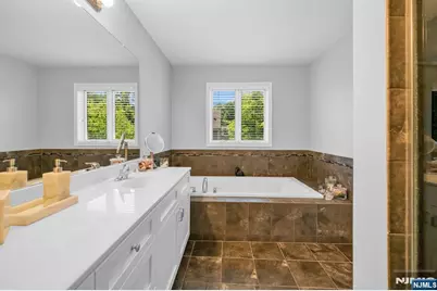 2308 Freeman Way, Allendale, NJ 07401 - Photo 18