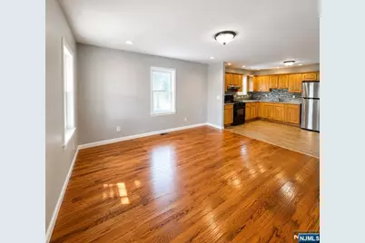 13 Talbot Street 1 #1, Montclair, NJ 07042 - Photo 2