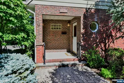 24 Maple Avenue 2nd Floor #2nd Floor, Waldwick, NJ 07463 - Photo 4