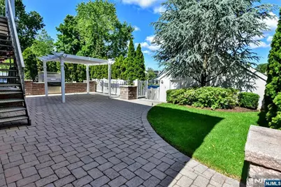 24 Maple Avenue 2nd Floor #2nd Floor, Waldwick, NJ 07463 - Photo 18