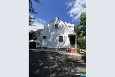 2 Davis Drive, Lodi, NJ 07644 - Photo 8