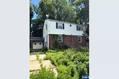 416 Alexander Avenue, Linden, NJ 07036 - Photo 2