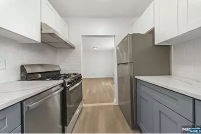 130 Park Avenue 2L #2L, Englewood, NJ 07631 - Photo 8