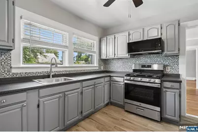 26 Howe Avenue 2 #2, Montclair, NJ 07042 - Photo 14