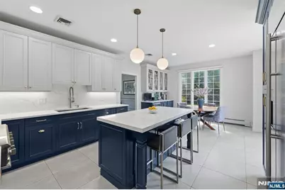 70 McElroy Avenue, Fort Lee, NJ 07024 - Photo 18