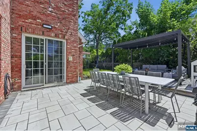 70 McElroy Avenue, Fort Lee, NJ 07024 - Photo 8