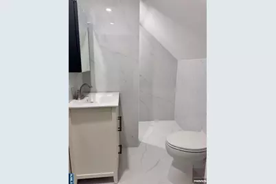 72 Chestnut Street 2R #2R, Montclair, NJ 07042 - Photo 14