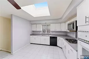 767 Kingsland Ave, Ridgefield, NJ 07657 - Photo 24