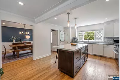 496 Lincoln Avenue, Ridgewood, NJ 07450 - Photo 6