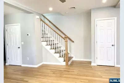 7 Holland Avenue, Demarest, NJ 07627 - Photo 4