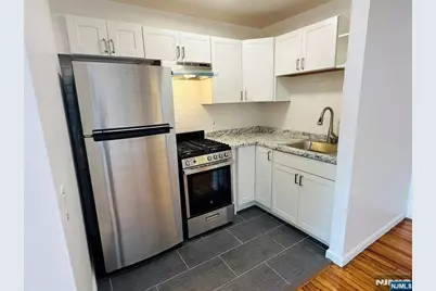 162 Spring Street 4 #4, Orange, NJ 07050 - Photo 2