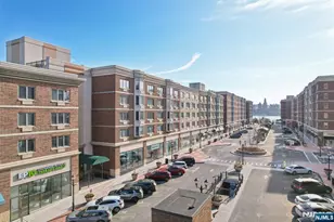110 City Pl, Edgewater, NJ 07020 - Photo 40