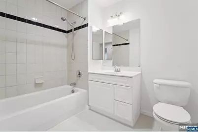 110 City Place, Edgewater, NJ 07020 - Photo 26