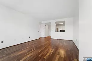 110 City Pl, Edgewater, NJ 07020 - Photo 4
