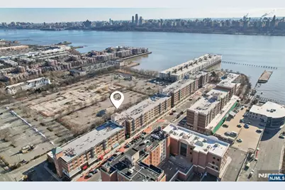 110 City Place, Edgewater, NJ 07020 - Photo 38