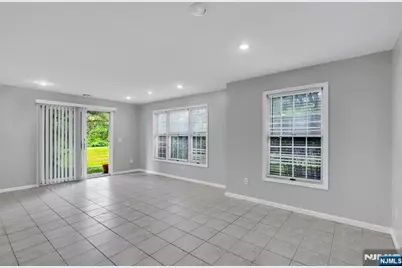 82 Stonyridge Drive, Lincoln Park, NJ 07035 - Photo 2