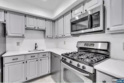 82 Stonyridge Drive, Lincoln Park, NJ 07035 - Photo 6