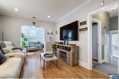 9040 Barr Place, North Bergen, NJ 07047 - Photo 6