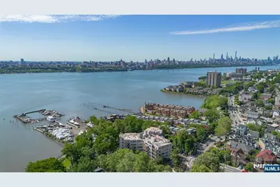 1375 River Road 1E #1E, Edgewater, NJ 07020 - Photo 4