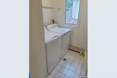 393 Washington Avenue B #B, Cliffside Park, NJ 07010 - Photo 24