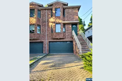 393 Washington Avenue, Cliffside Park, NJ 07010 - Photo 2