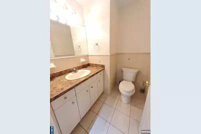 393 Washington Avenue, Cliffside Park, NJ 07010 - Photo 10