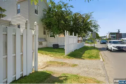 33-35 Pulaski Place, Hackensack, NJ 07601 - Photo 32