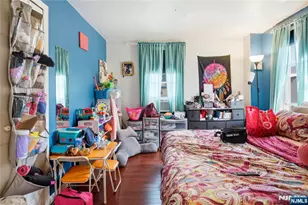 33-35 Pulaski Pl, Hackensack, NJ 07601 - Photo 20