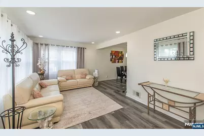 11 Hansen Street, Lodi, NJ 07644 - Photo 10