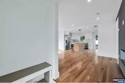 378 Marvin Avenue, Hackensack, NJ 07601 - Photo 4