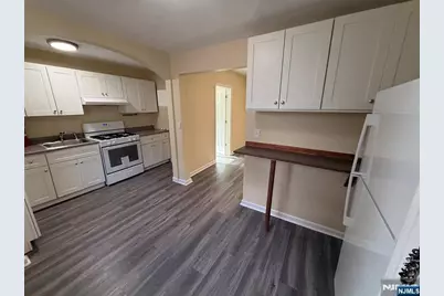 17 Westview Terrace, Teaneck Township, NJ 07666 - Photo 12