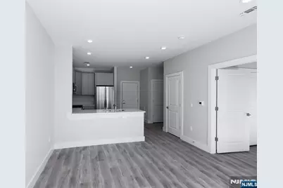 387 Park Street 302 #302, Hackensack, NJ 07601 - Photo 4