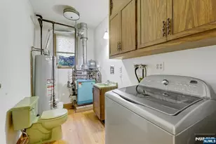 733 1st St, Lyndhurst Township, NJ 07071 - Photo 24