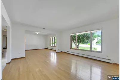 733 1st Street, Lyndhurst Township, NJ 07071 - Photo 8