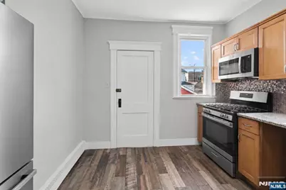 89 Shaler Avenue, Fairview, NJ 07022 - Photo 6