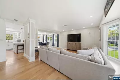 13 Dogwood Court, Paramus, NJ 07652 - Photo 12