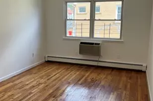 154 Rothwell Ave 2B, Cliffside Park, NJ 07010 - Photo 4