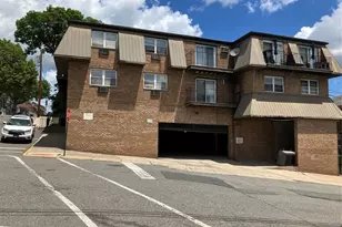 154 Rothwell Ave 2B, Cliffside Park, NJ 07010 - Photo 2