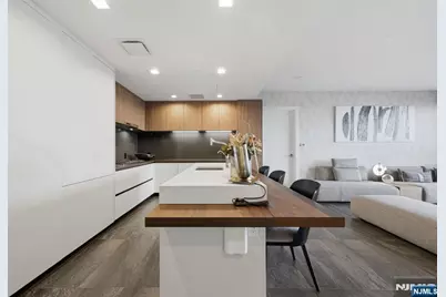 320 Adolphus Avenue 219 #219, Cliffside Park, NJ 07010 - Photo 4