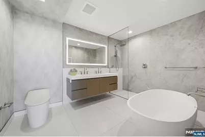 320 Adolphus Avenue 219 #219, Cliffside Park, NJ 07010 - Photo 14